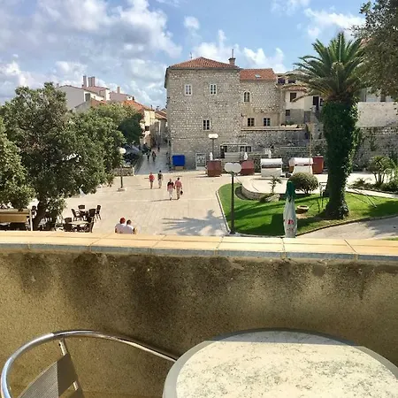 Ribaric Gostinjska kuća Rab Town