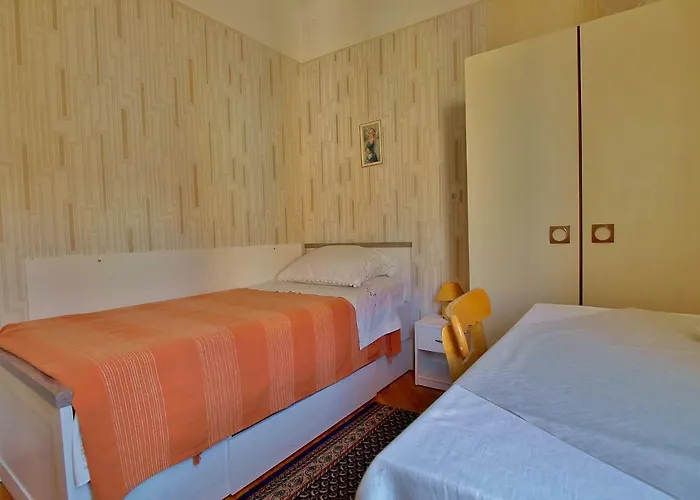 بيت ضيافة Ribaric راب