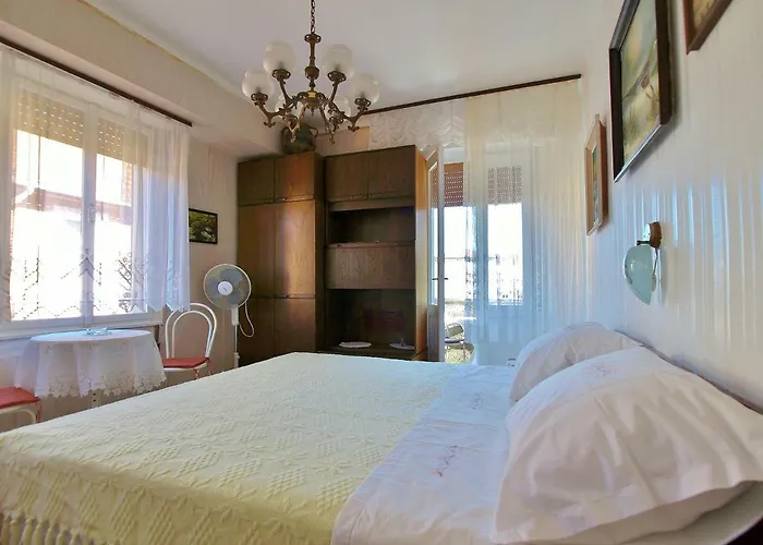 بيت ضيافة Ribaric راب