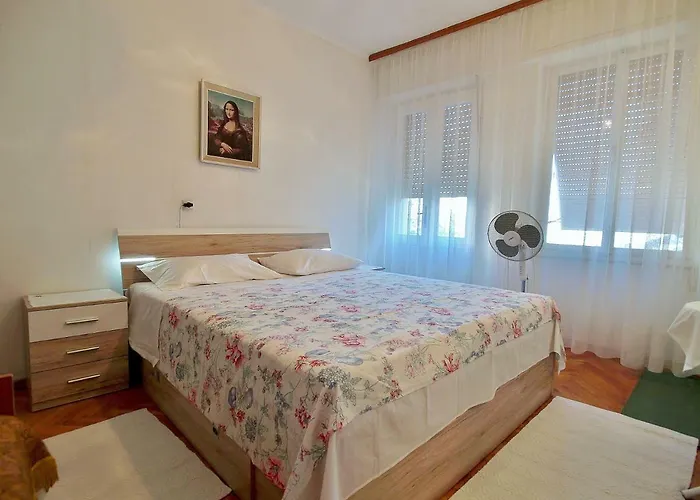 Ribaric بيت ضيافة